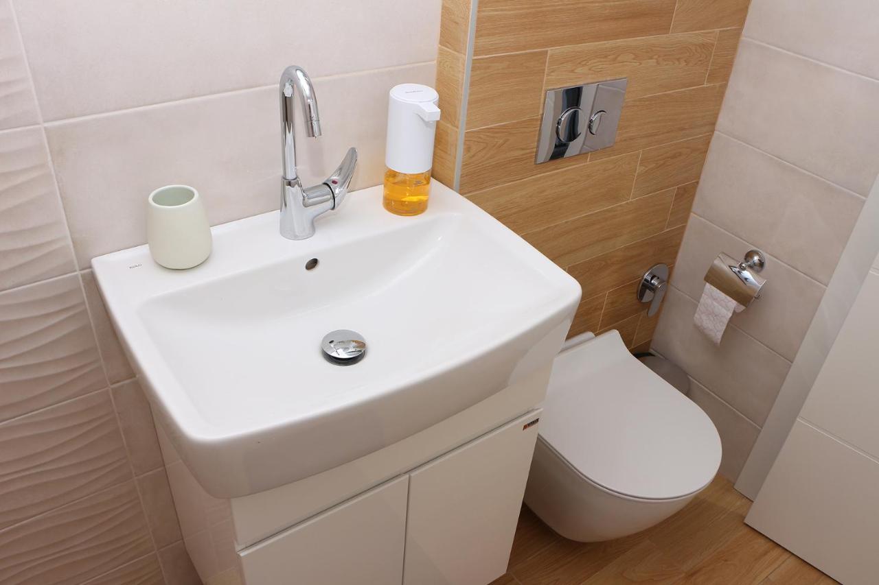Shik & Chic In The Heart Of Burgas # 5Min From Beach # New 외부 사진