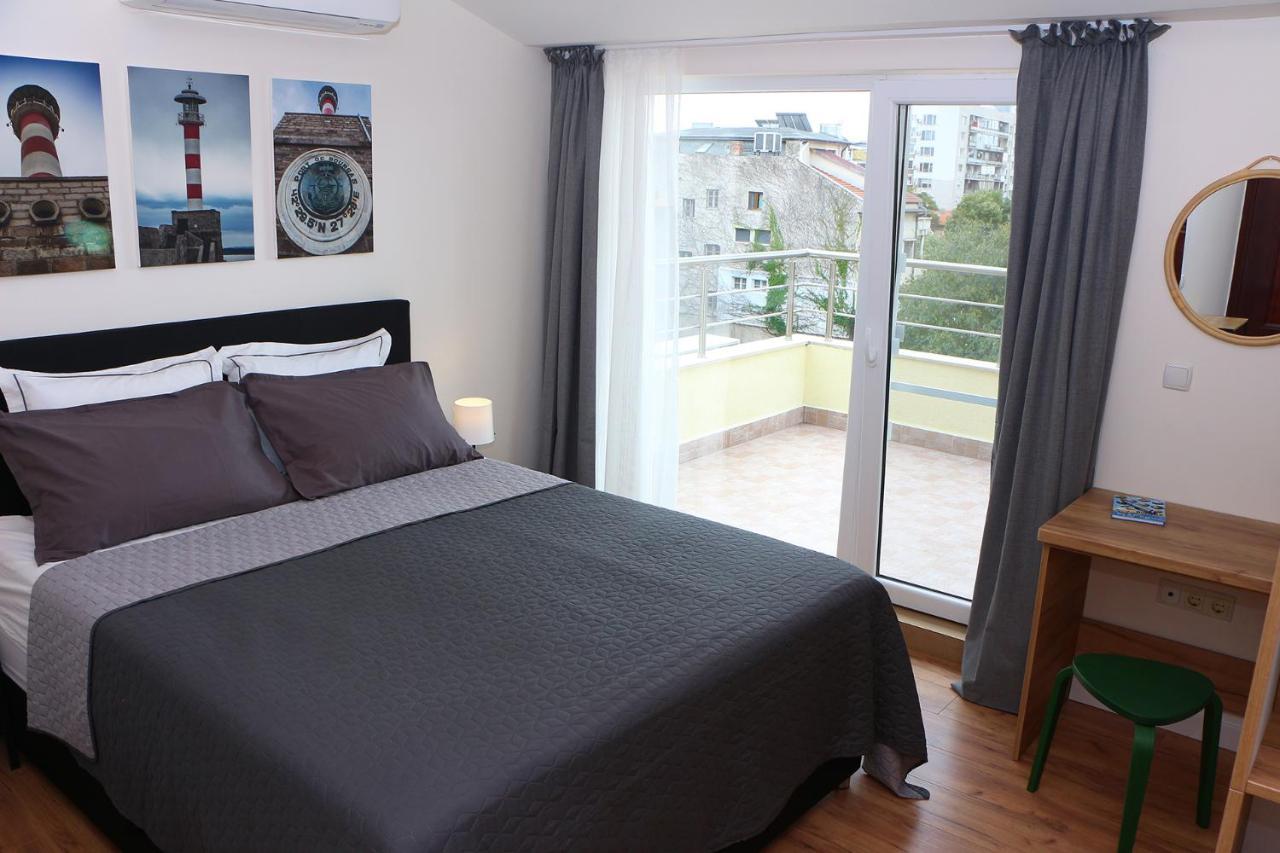 Shik & Chic In The Heart Of Burgas # 5Min From Beach # New 외부 사진