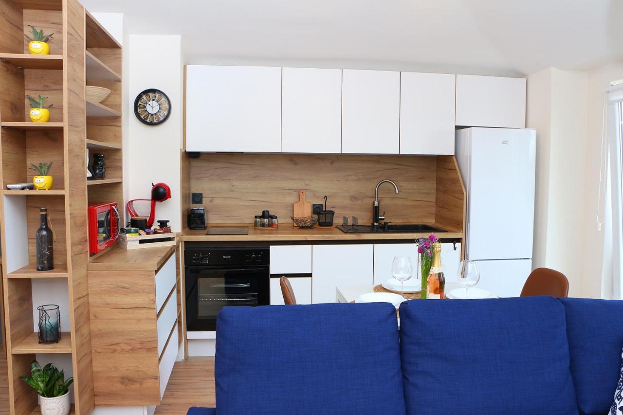 Shik & Chic In The Heart Of Burgas # 5Min From Beach # New 외부 사진