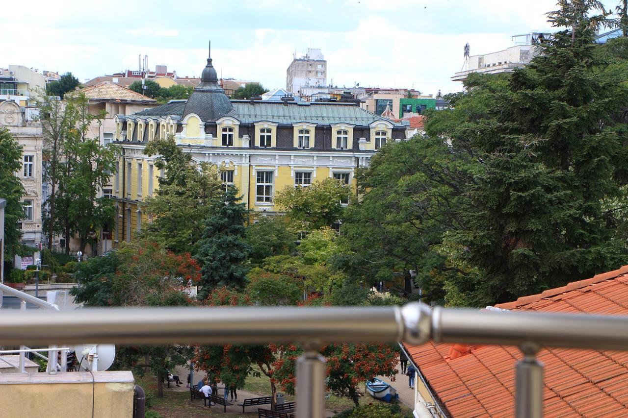 Shik & Chic In The Heart Of Burgas # 5Min From Beach # New 외부 사진